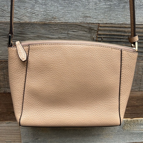 Kate Spade crossbody bag with adjustable strap in good condition - Picture 4 of 7